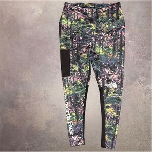 The North Face FlashDry Girls XS Printed Activewear Leggings NWT